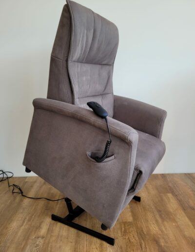 Sta-op- fauteuil van Meubelfabriek de Toekomst.