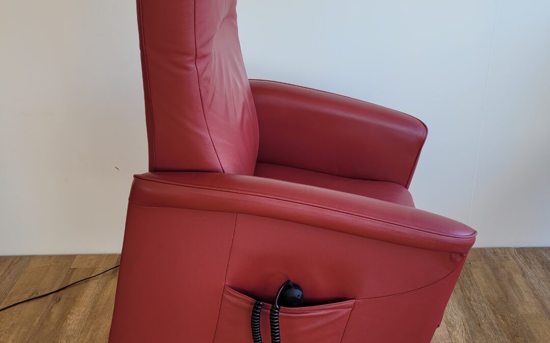 Draai-Sta-op- fauteuil van Zitgemak.