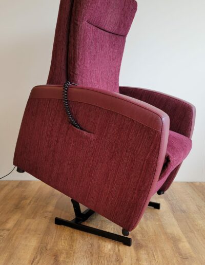 Sta-op- fauteuil van Mecam.