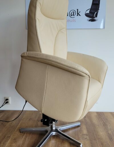 Draai-Sta-op- fauteuil van de Toekomst.