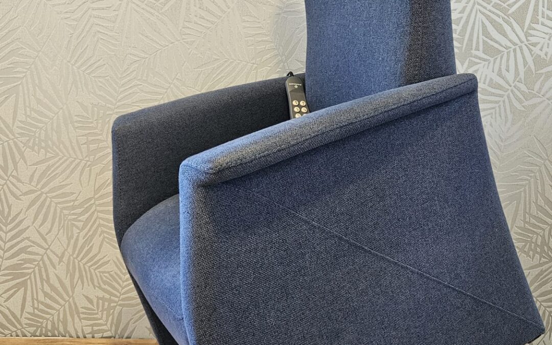Sta op fauteuil .