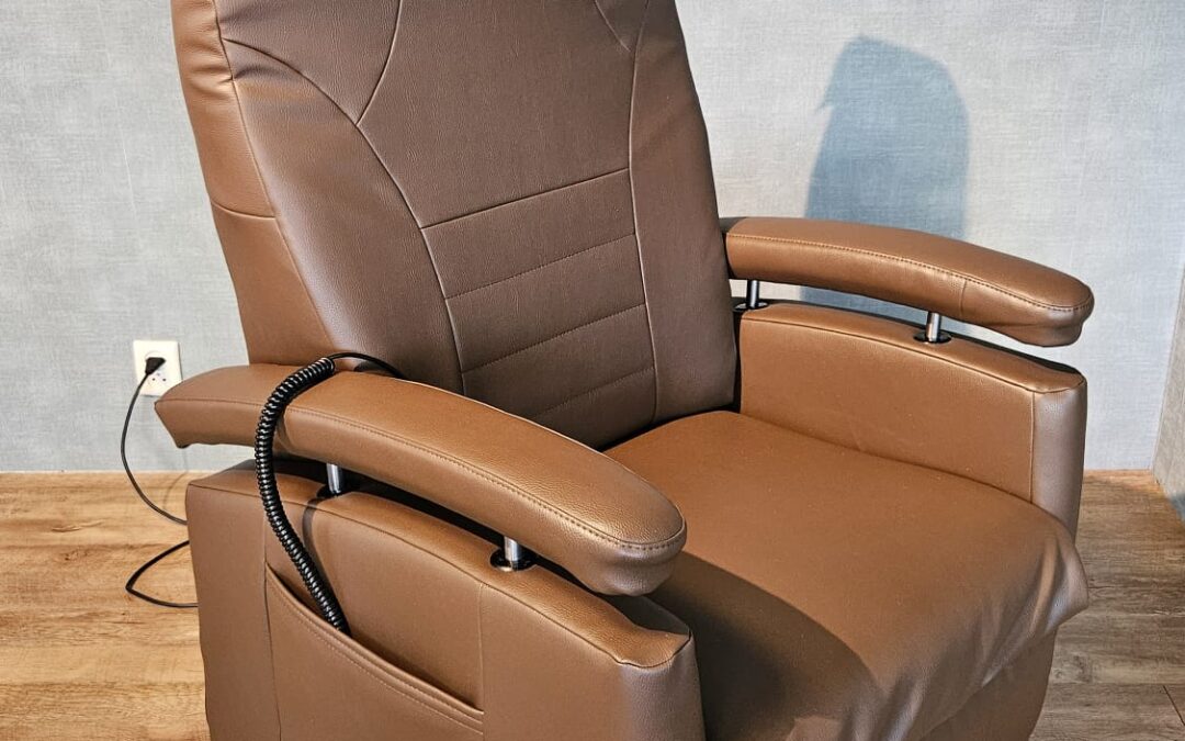 Sta op fauteuil Fitform 57 cm breed..