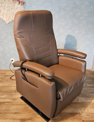 Sta op fauteuil Fitform 57 cm breed..